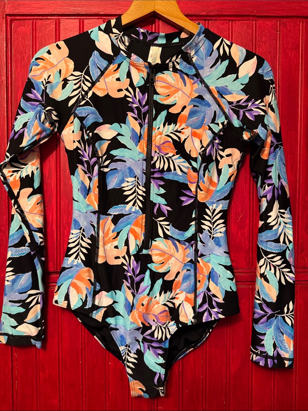 Long-Sleeve Tropical Floral One-Piece Swimsuit in Black